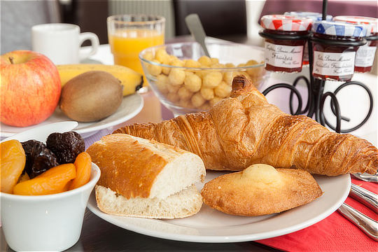 buffet petit-déjeuner